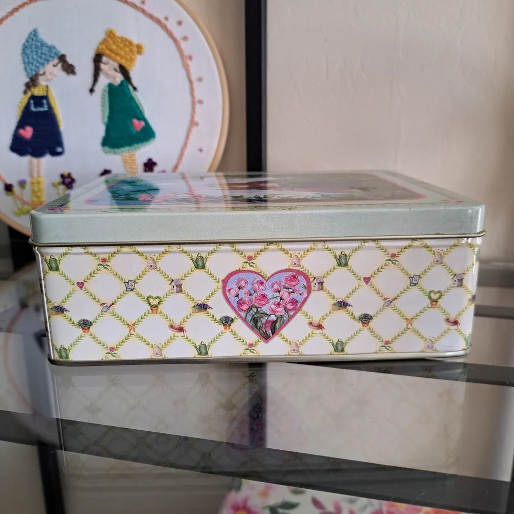 Susan Wheeler Collectible Sweet Bunny Couple In The Moonlight Tin Metal Box Lid
